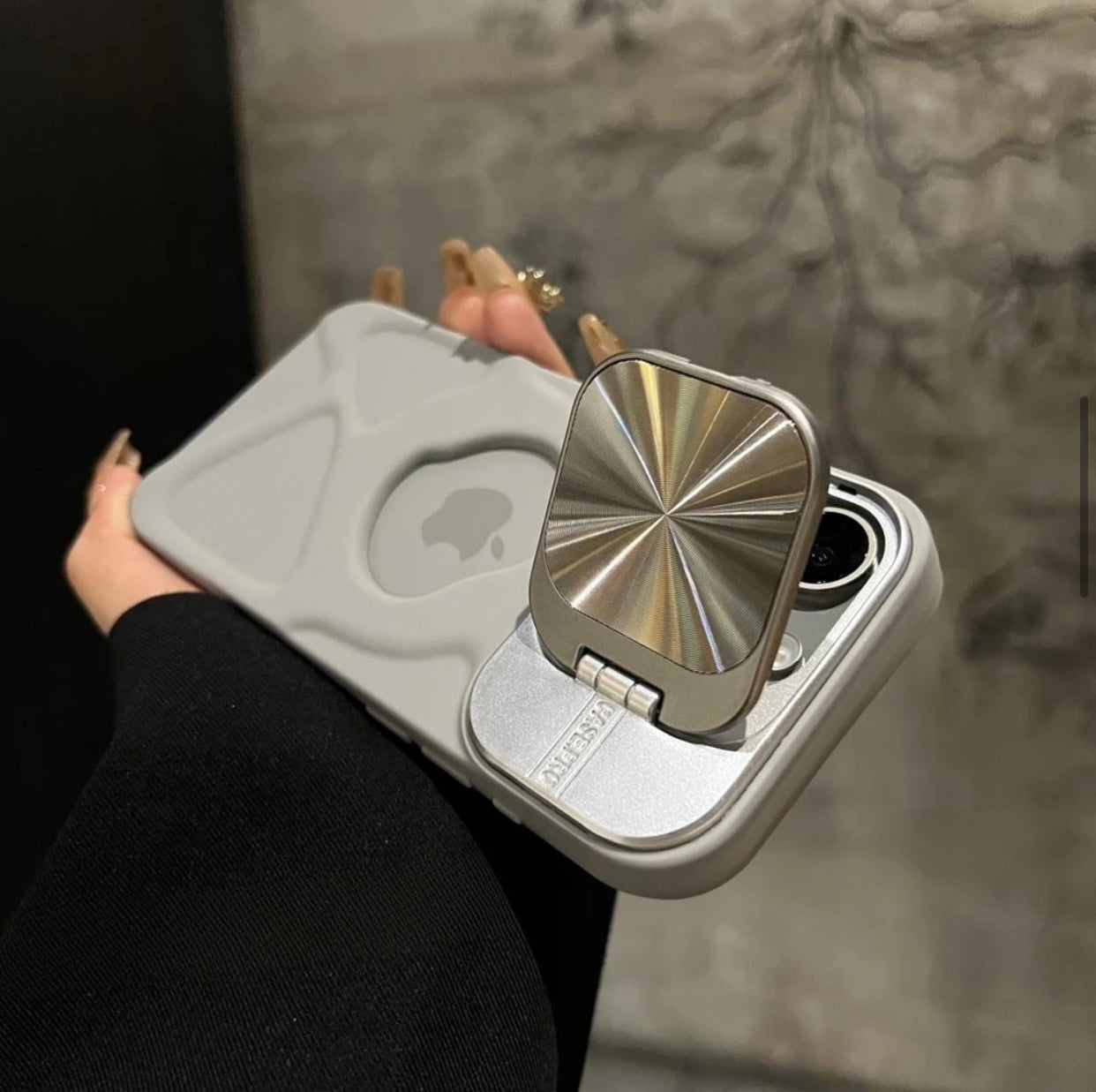 Coque Magsafe avec Support avec Logo Visible